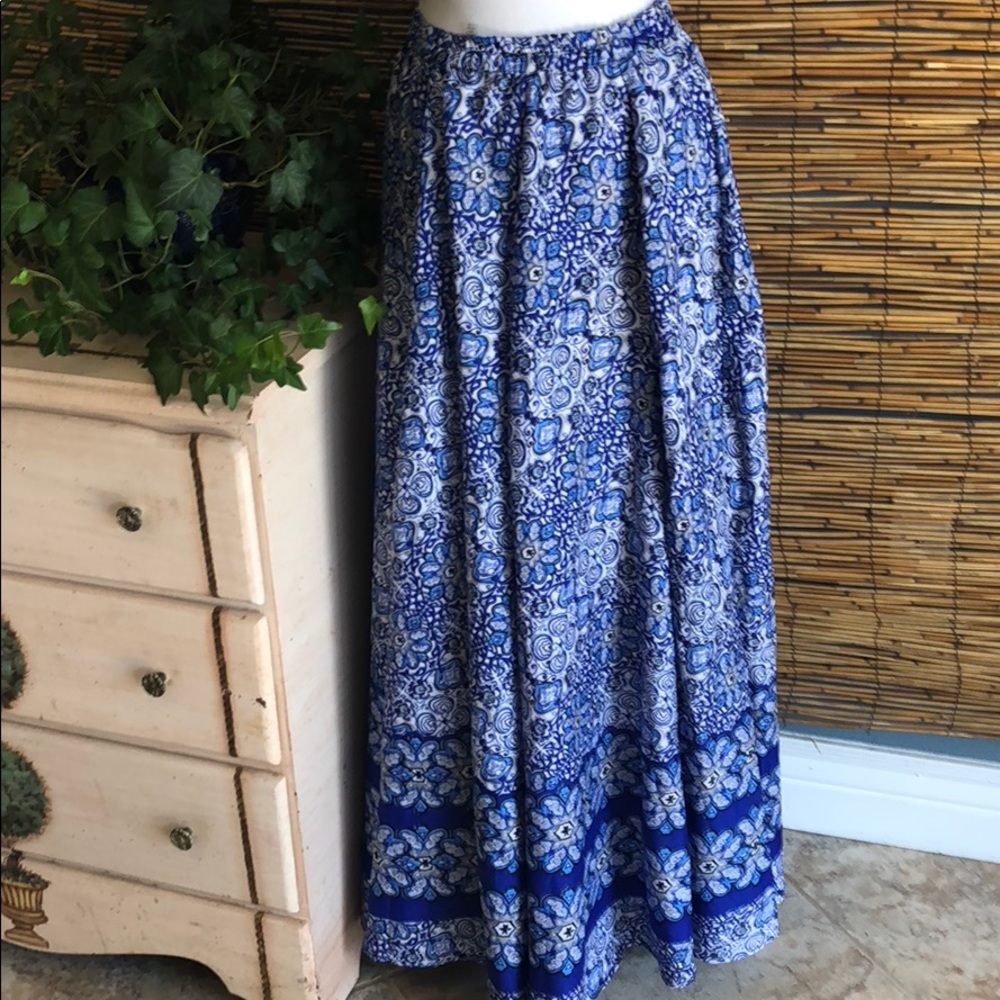 Long skirt